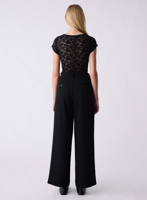 Esmaee Edge Pant in Black