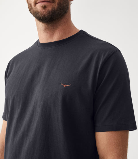 R.M.Williams Parson t-shirt in Navy/chestnut