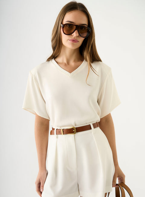 Esmaee Charter Shorts - White in White