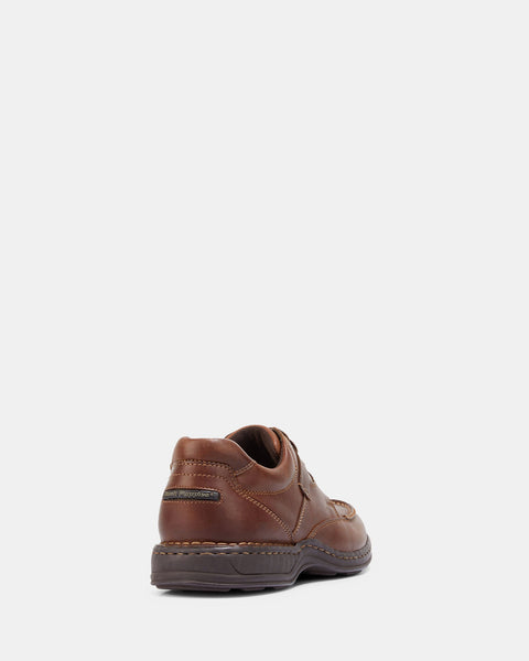 Hush Puppies Randall Ii Brown in Single