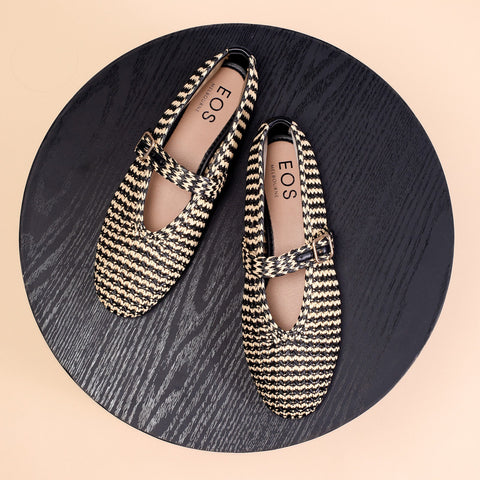 EOS SANTALUM in Black