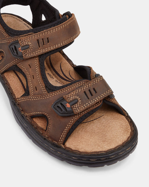 Hush Puppies Simmer Brown in Single