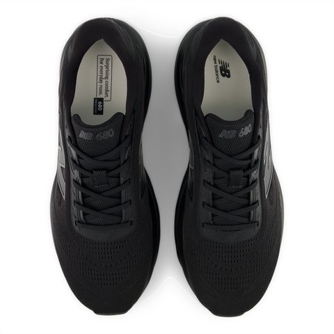 New Balance Fresh Foam 680 v9 in BLACK